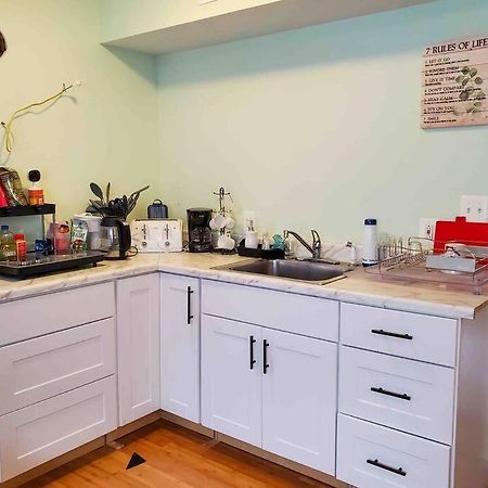 5 Star Room/Close To Town Center And Everything/5 Min Walk Metro Rockville Exterior photo