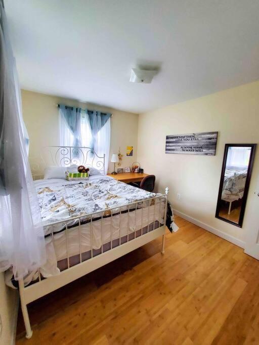 5 Star Room/Close To Town Center And Everything/5 Min Walk Metro Rockville Exterior photo
