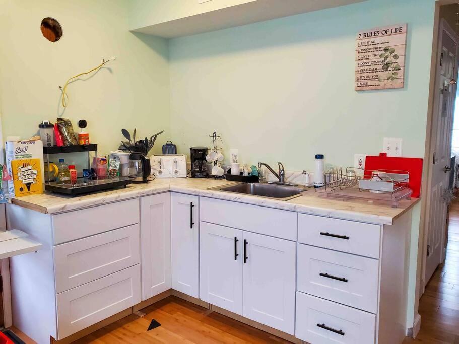 5 Star Room/Close To Town Center And Everything/5 Min Walk Metro Rockville Exterior photo